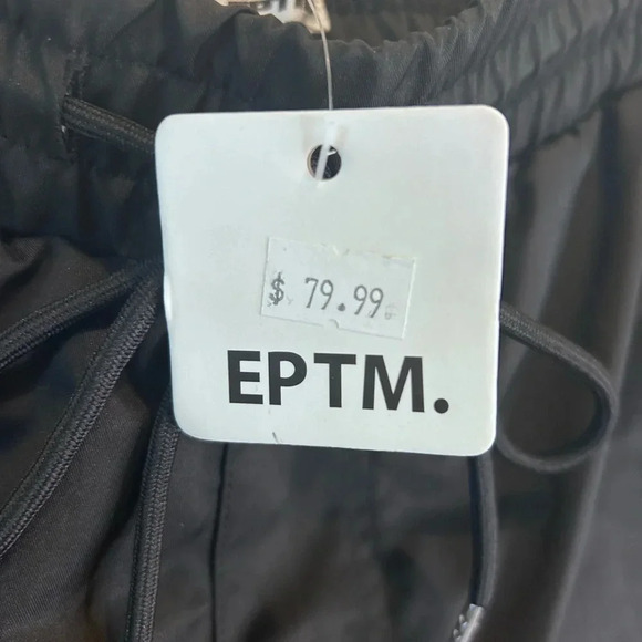 ♠️”EPTM.” NWT Black Cargo Pants w/ Drawstring & Multiple Pockets Size 2XL/38♠️ - Picture 11 of 17
